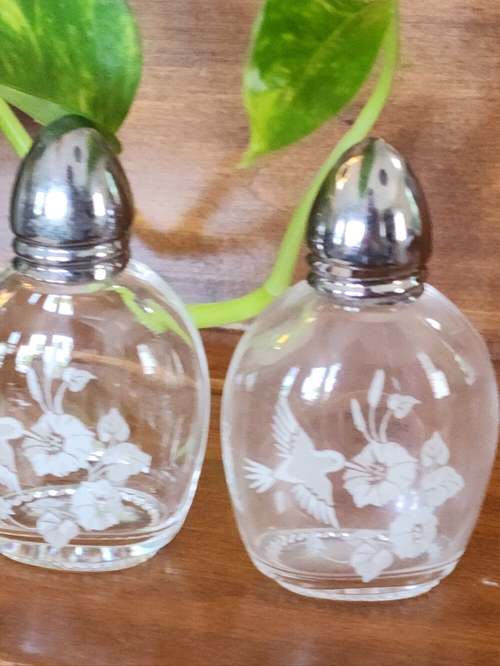 Vintage Avon Hummingbird Salt and Pepper Shakers 24% lead crystal 1980s